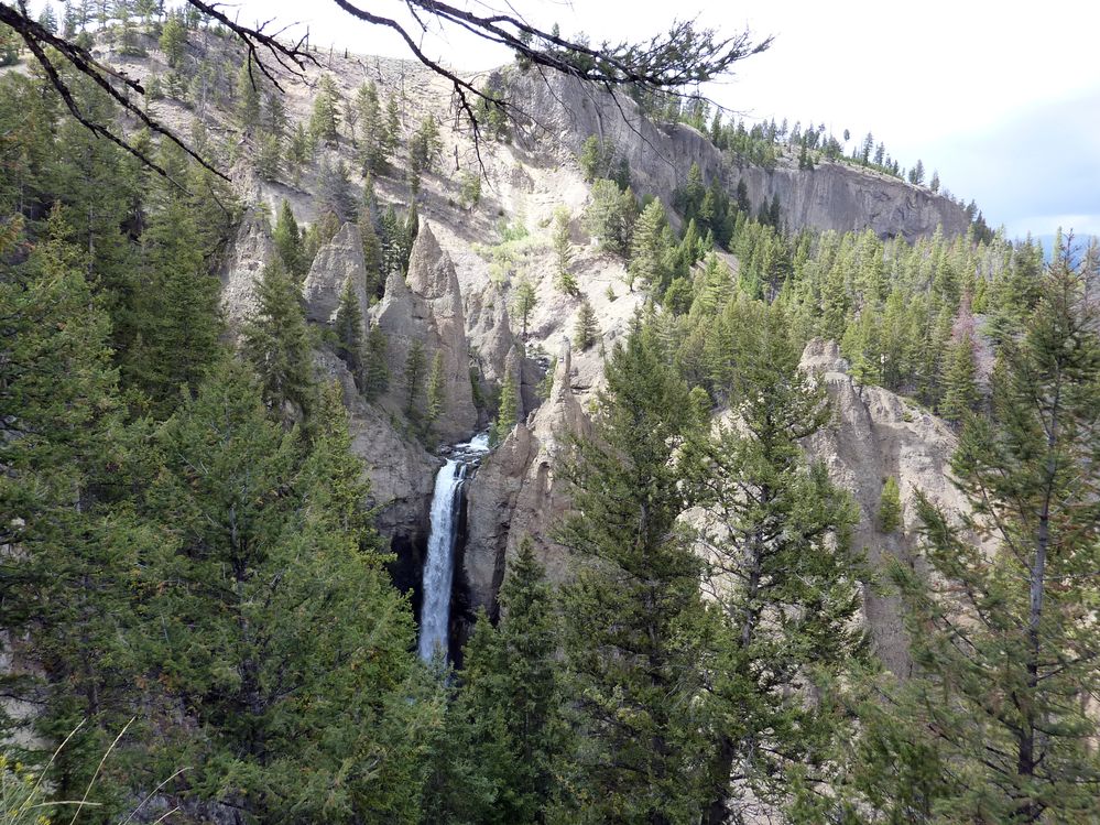 Yellowstone Tower Roosevelt (25).JPG